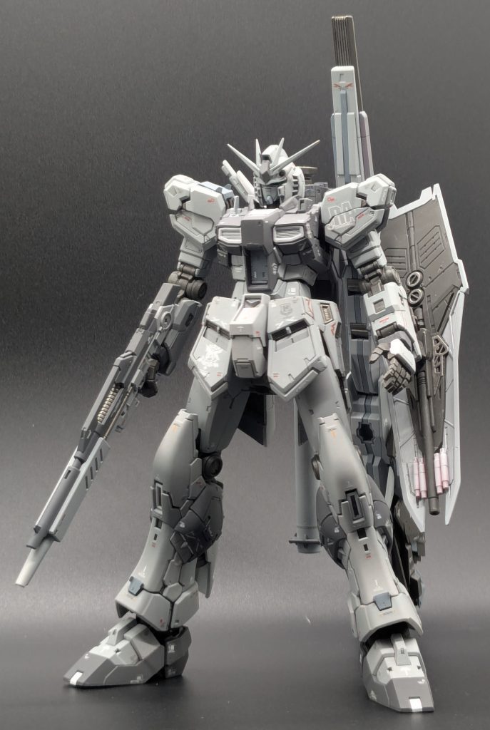 フレーム隙間のチラがスマホカメラでは全く分かりませんね…