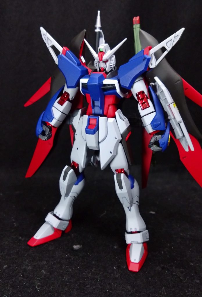 正面ゼウス付属のデスティニーSPECⅡを部分塗装しています