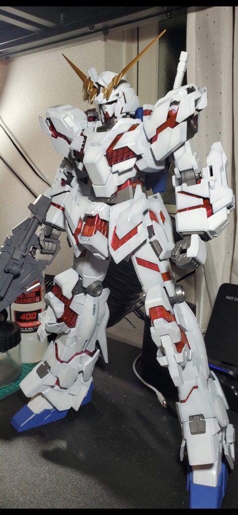 塗装のみで一旦パシャリ。この後に墨入れ、シルバー細かいタッチアップ、水転写式デカールなどで装飾。