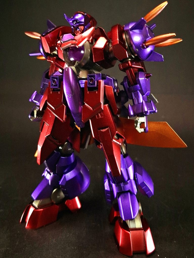 GNバルカン両腰部に2門内蔵された小型ビーム砲。ベース機からそのまま残された武装。