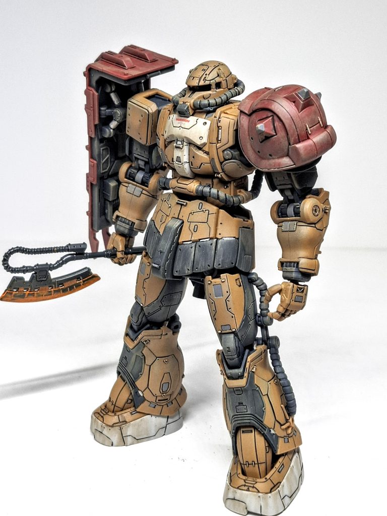 タミヤウェザリングマスターEとFを使用し砂汚れ感を再現し重力を意識して上から下の順番で、汚しています