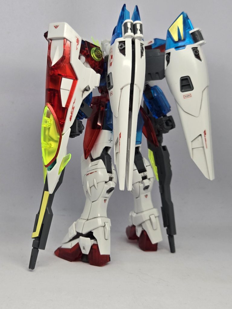 バーニア等の部分塗装とリアルタッチマーカーでのスミイレのみですふ