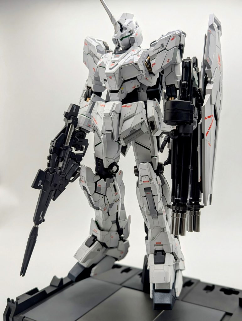 PGユニコーンガンダム 覚醒カラー全塗装クリアグリーン–3枚目/制作者：kenshira0123