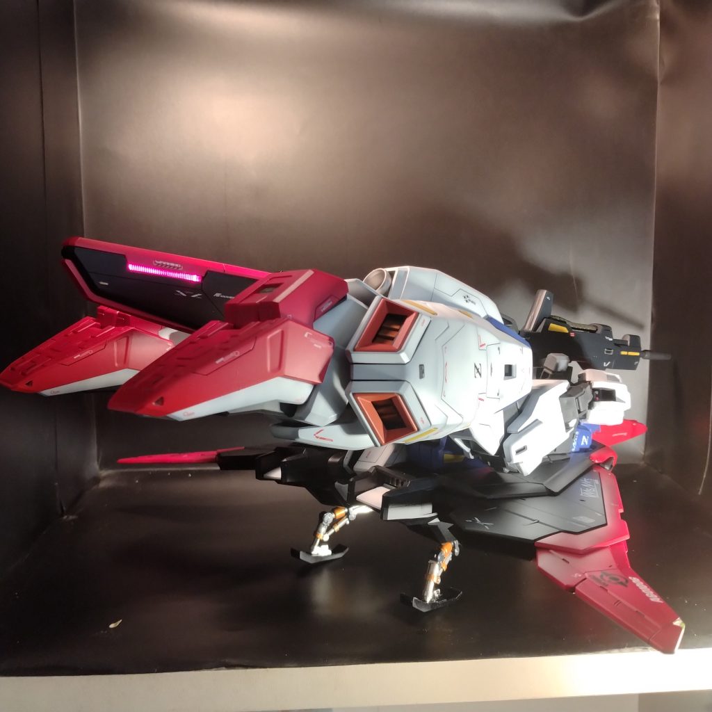 ちなみにテールスタビライザー?何ていうか分からないですが!光ります!