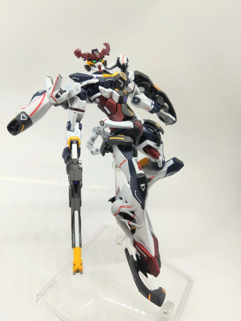 頭部だけでももうちょいガンダムに寄せて欲しかったな〜