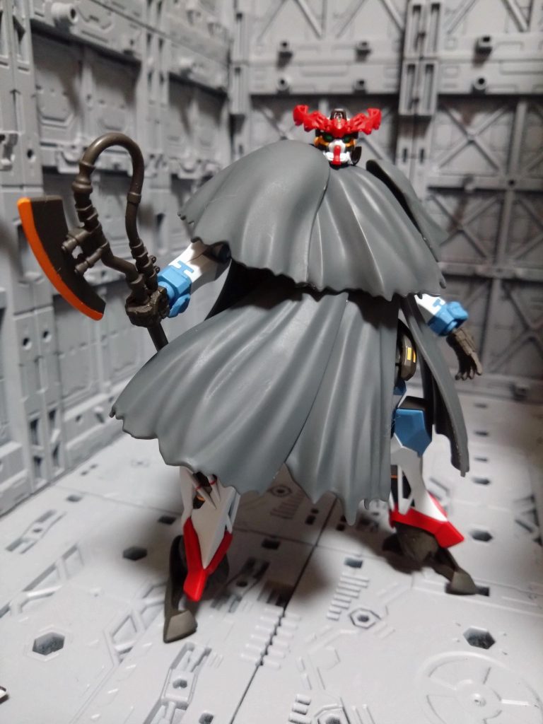 GUNSTAでジークアクスをあげてる皆さんの作例を見て驚愕しまくりでした😅特に全塗装してる方なんて変態ですね(イイ意味で)✨老眼も相まって今回は振り切ってスミ入れもしてませんっ(できませんでしたっ)。つや消しトップコートのみで作成。でも芸がないので30MMのマルチクロスを装着。中身の出来があまり見られない用にね😸