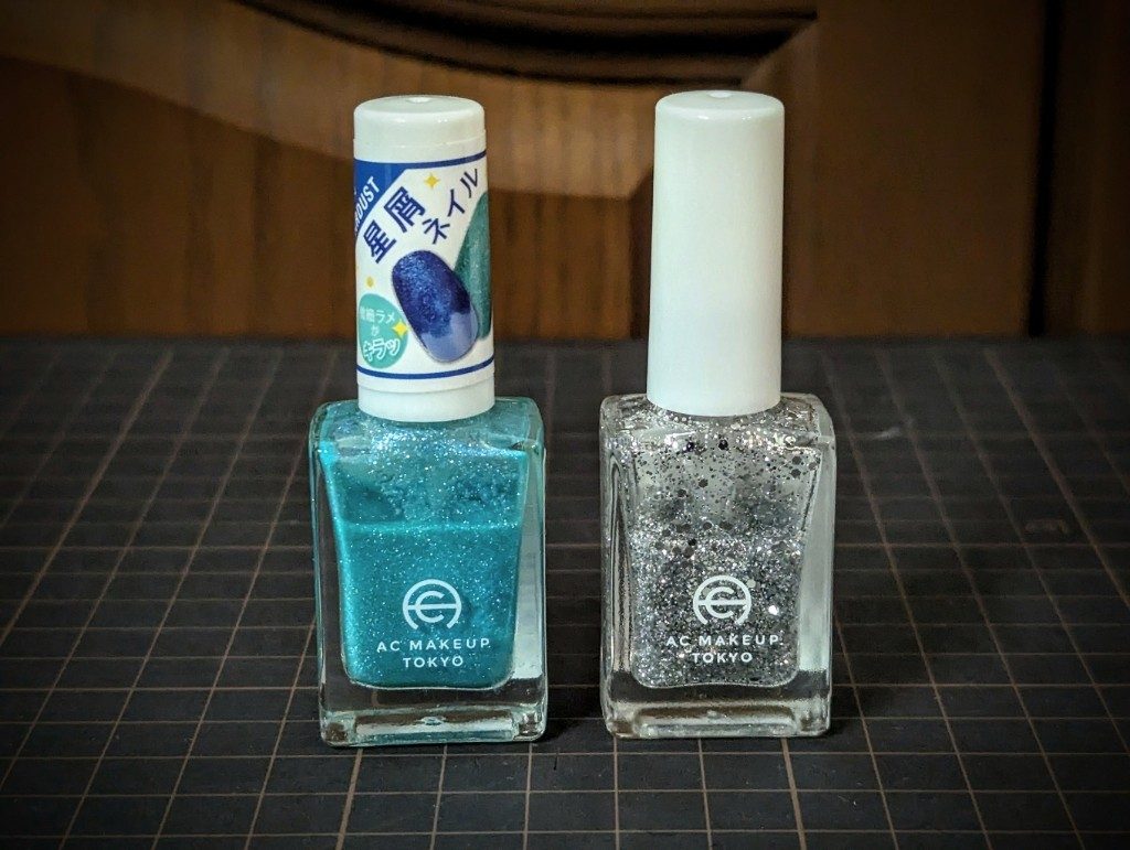 100均のマニキュアを利用して、キラキラ感を盛りっと入れてみました♬出来上がったのが…