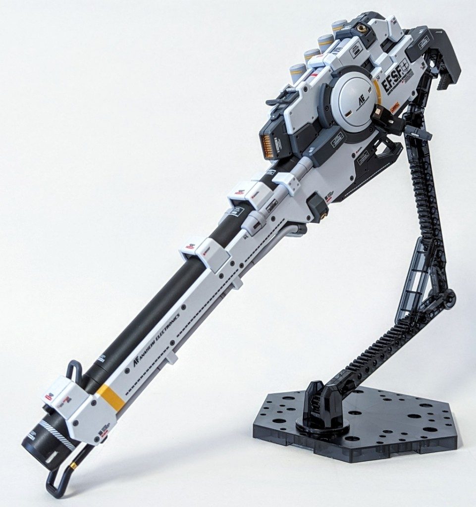 ハイパー・メガ・ランチャーも製作〜(/・ω・)/ とにかく…コイツはデカい! 持たせると…