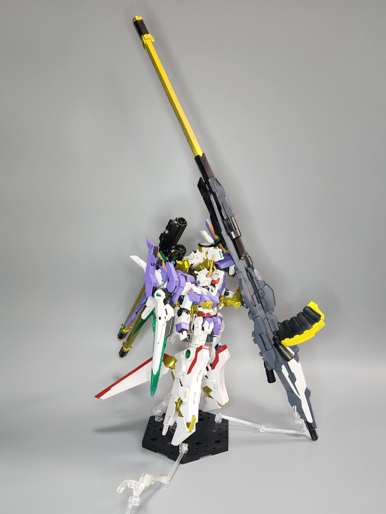 本体脚部は側面装甲以外の装甲と足首を外してあります