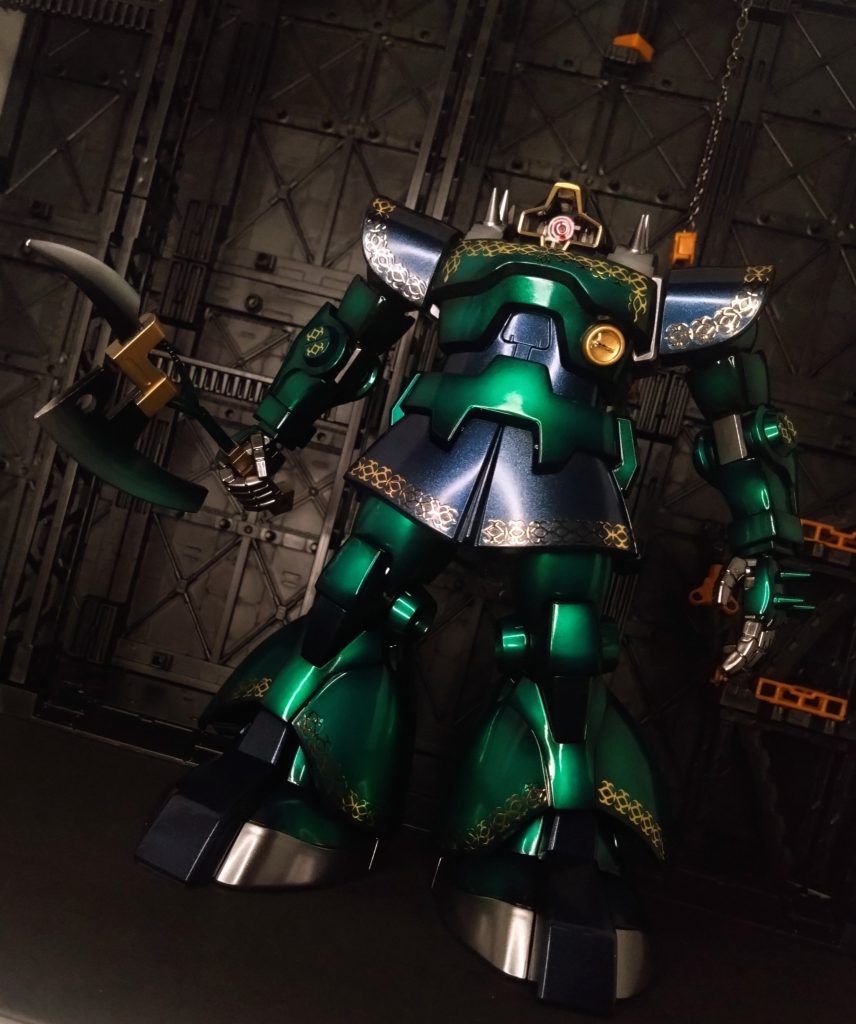 ドム系はHGも作ったことありませんでしたので、今回のMGで初めて作りました。