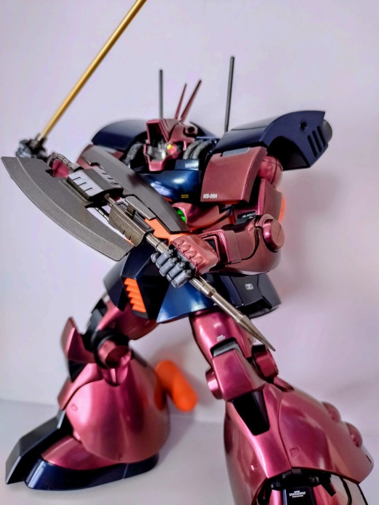 MGどんどん作りたいのですがHGと比べて全然売ってないですね…