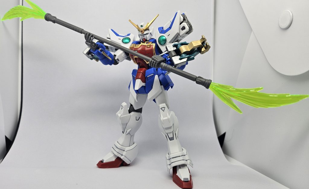 メイン装備ロングツインビームグレイブ格闘戦のリーチを長く取りつつ両側装備で守備としても良好