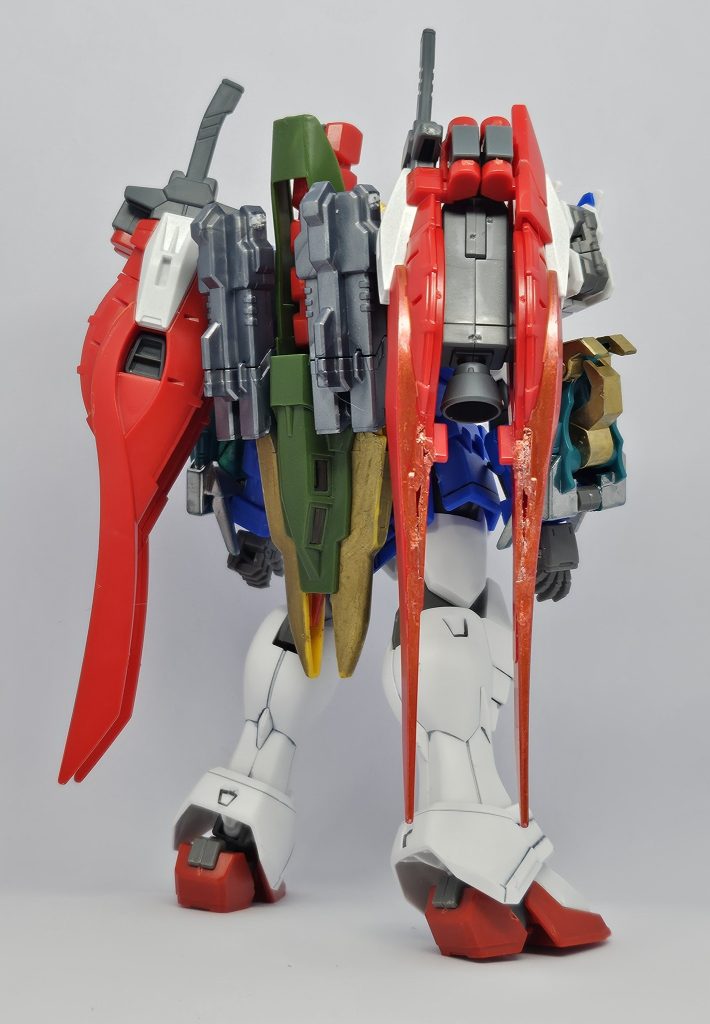 バックナタクのドラゴンハングをアルトロンガンダムのツインビームに見立てて流用。フーティエ装備の代わりに、ウイングガンダムゼロ炎の翼を削りメイラン装備としてます。ウイングのブースターはトールギス始龍イメージから