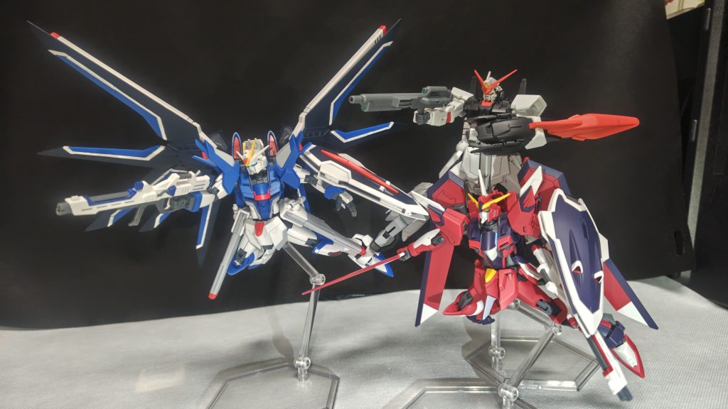 コンパス勢。作中の立ち位置的なものを意識した配置にしてみました。