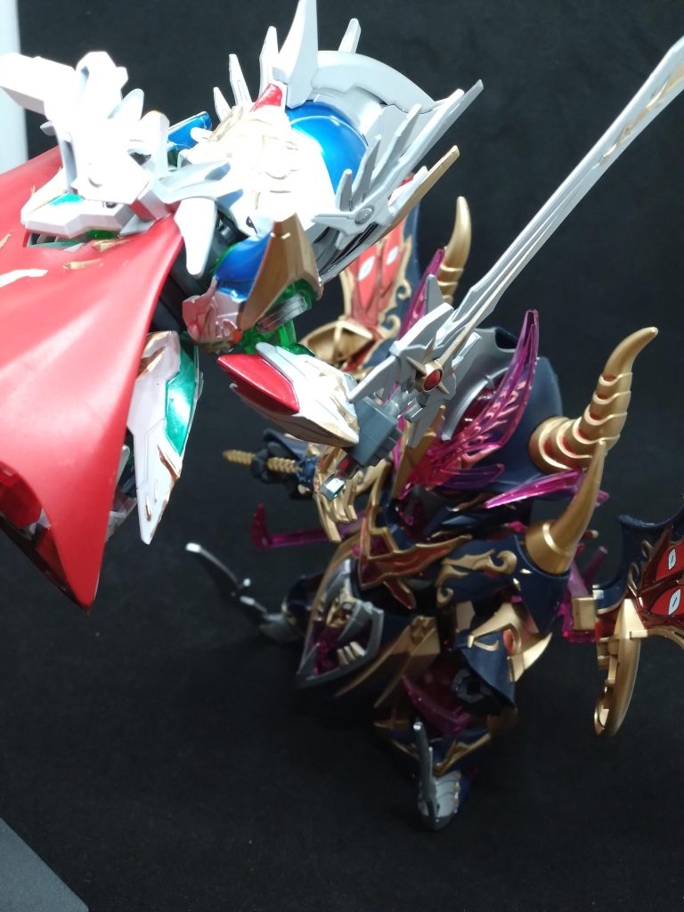 ナイトストライク、渾身の一撃！