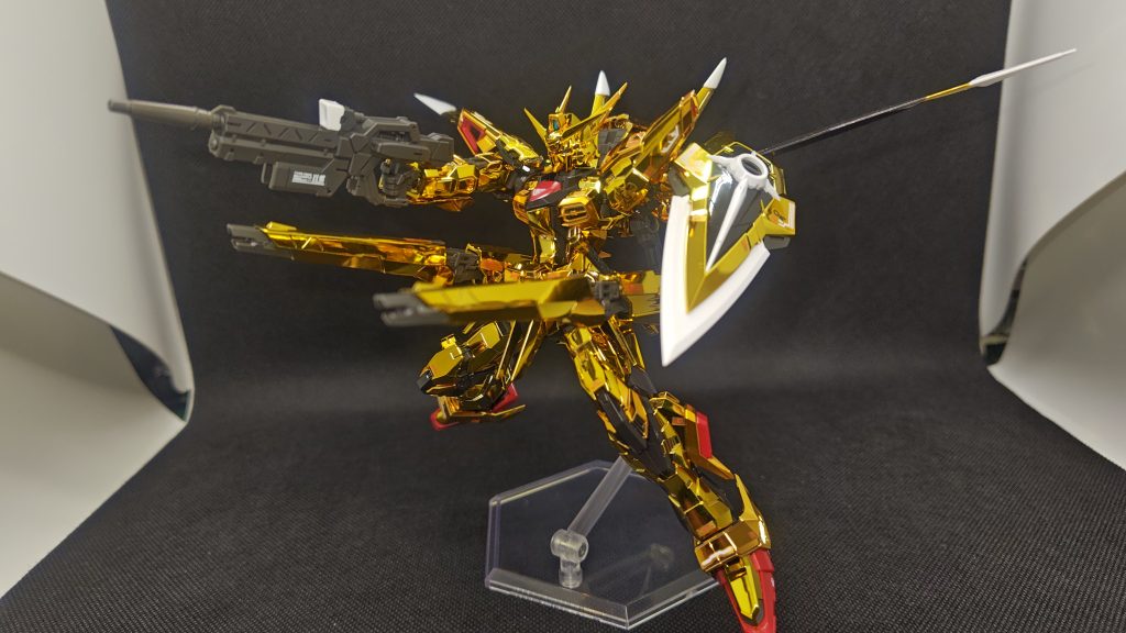 劇中でやっていた、フルバースト的なやつ。この辺、やることは兄妹ですね。