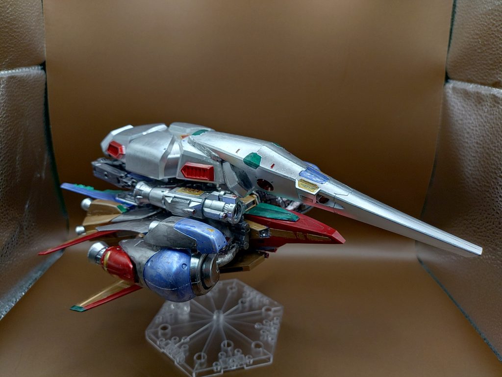 ◯MA形態 アトミックモードアトミックギガントランスを装備したフル装備の通常形態です。ランスにもブースターはついているため速度は落ちる事はないですが、重量が大幅に上がるため、旋回能力は極端に落ちます。ただランスによって防御力は上がっているため、より撃ち落とされないようになっています。