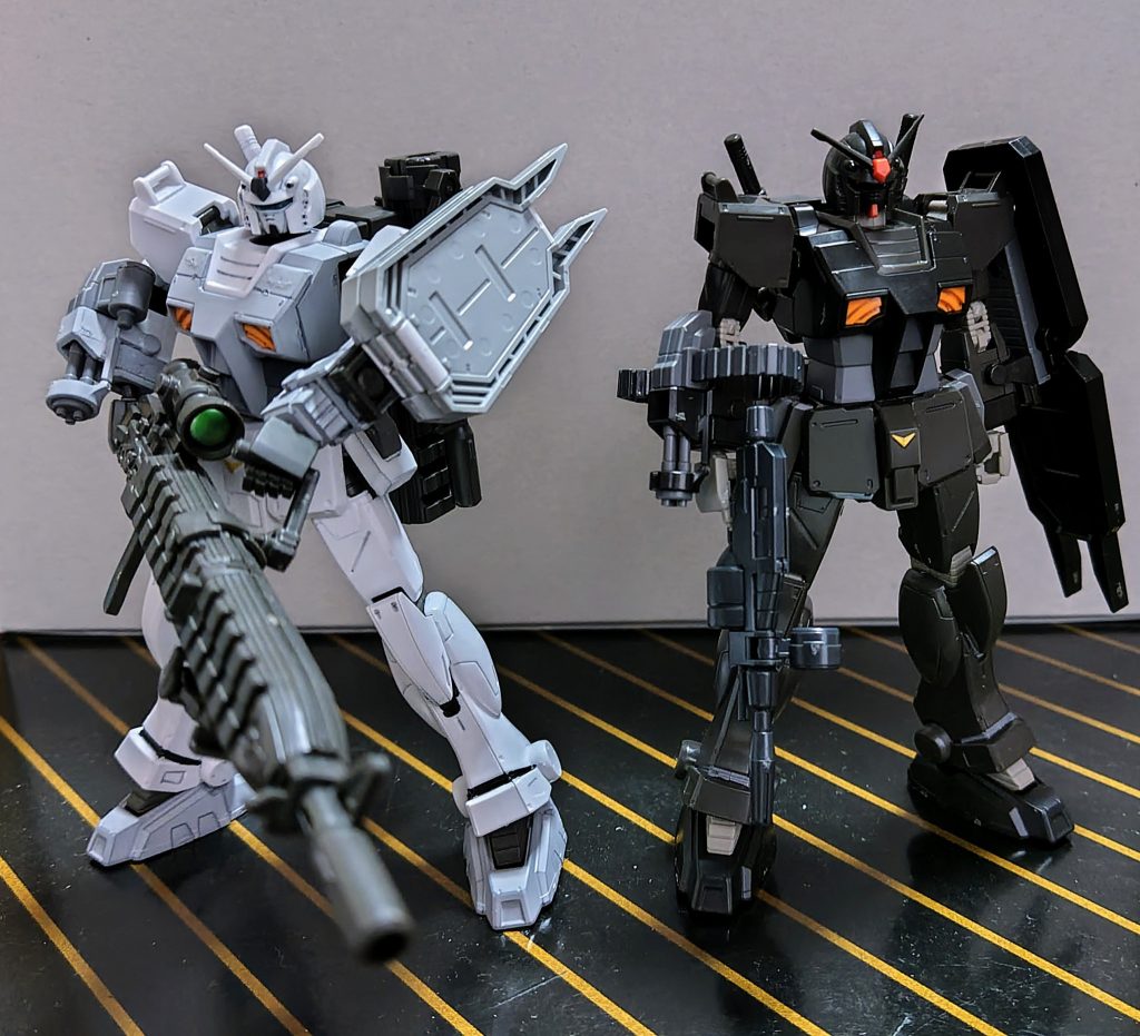 白と黒のガンダム–2枚目/制作者：AKI