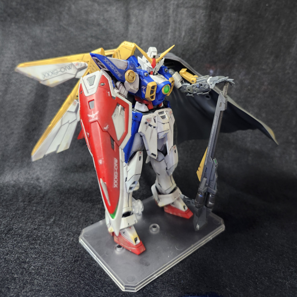 片翼のウイング