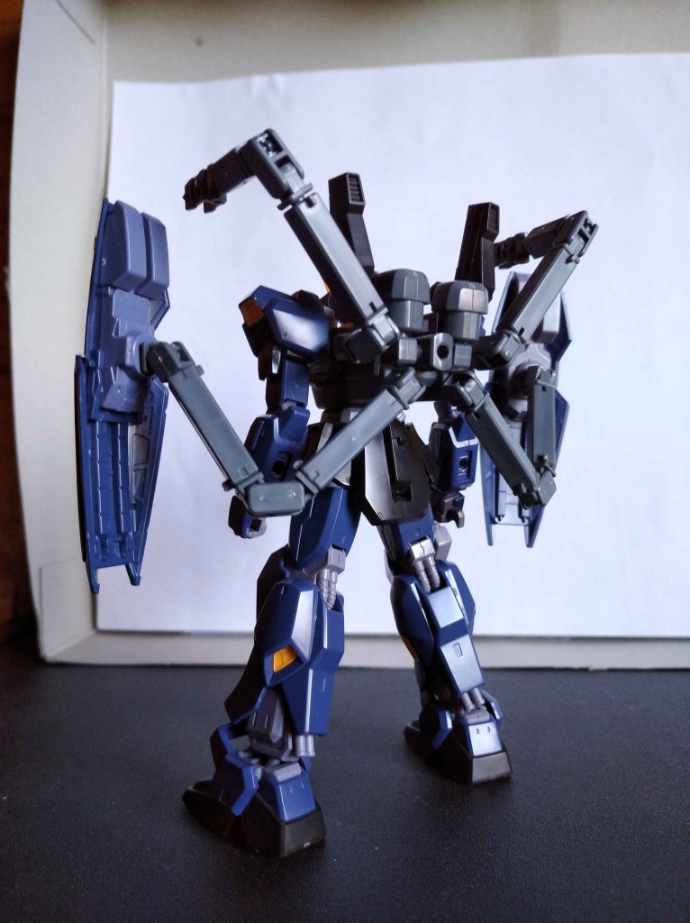 I had to come up with a new attachment for the beam saber racks, as I disliked the connection point of the original backpack and I could not fit all four subarms