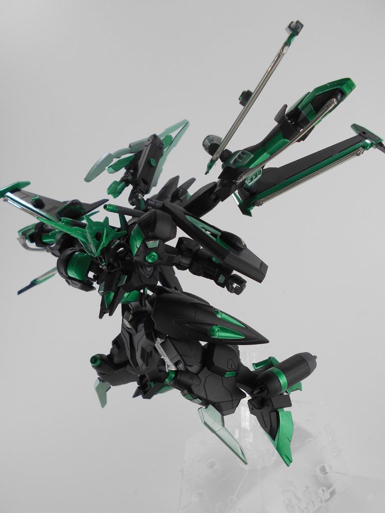 「アリアン」、ビーム刃展開時。「アリアン」はフランス語で「追風」のアナグラムです。