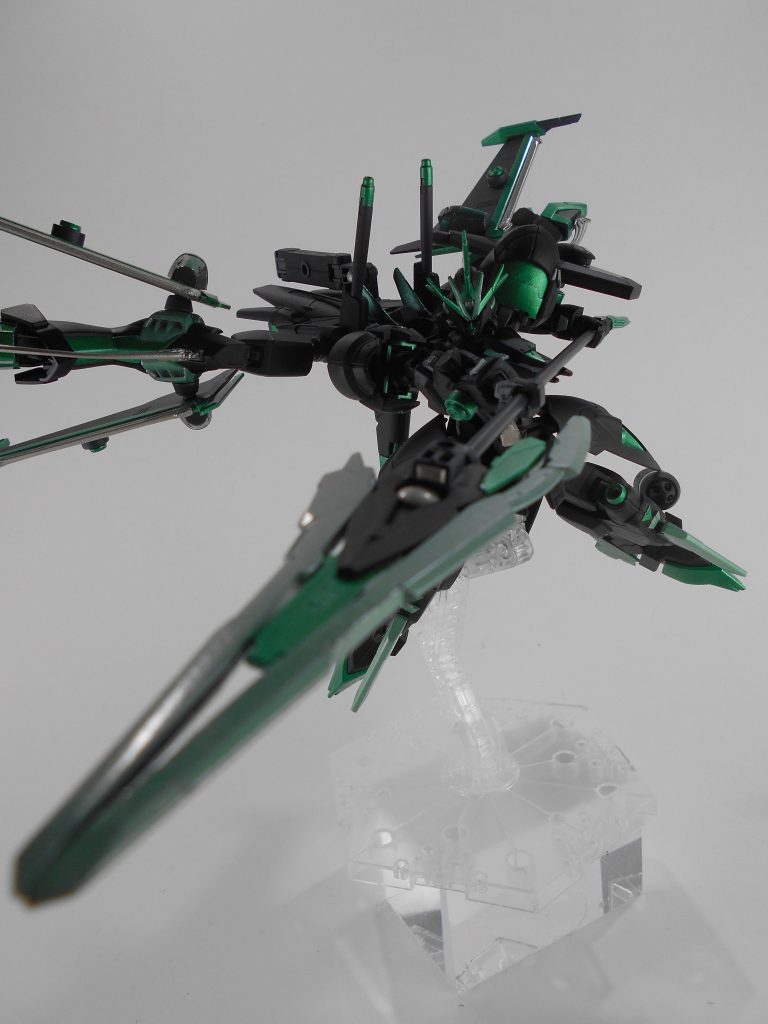 カレトヴルッフフェーダー改、「ラヴォリア」。「ラヴォリア」はフランス語で「極風」のアナグラムです。