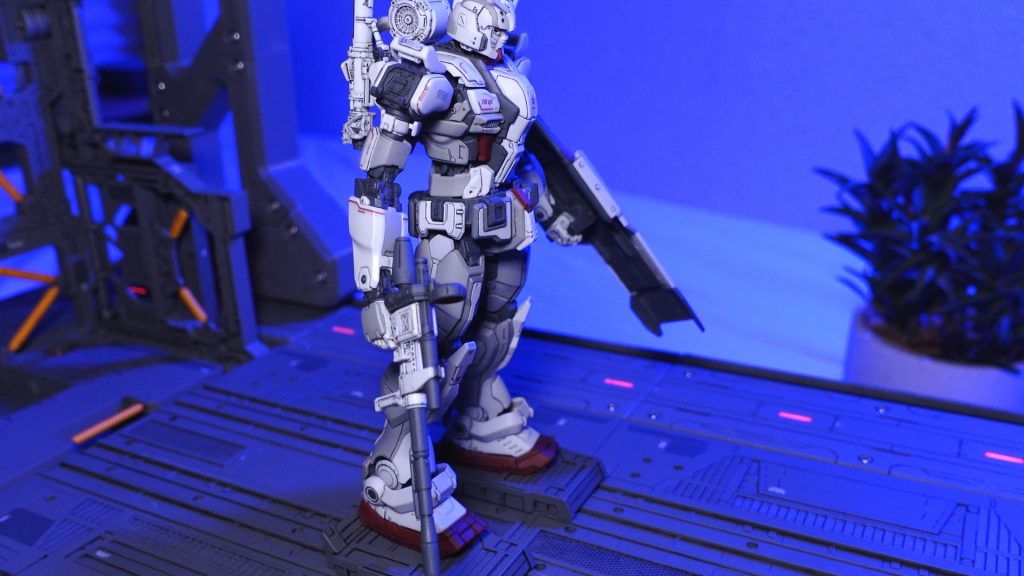HG-ガンダムEX(RFV)をミニクレーンで組立て–4枚目/制作者：and CRAFT 3D