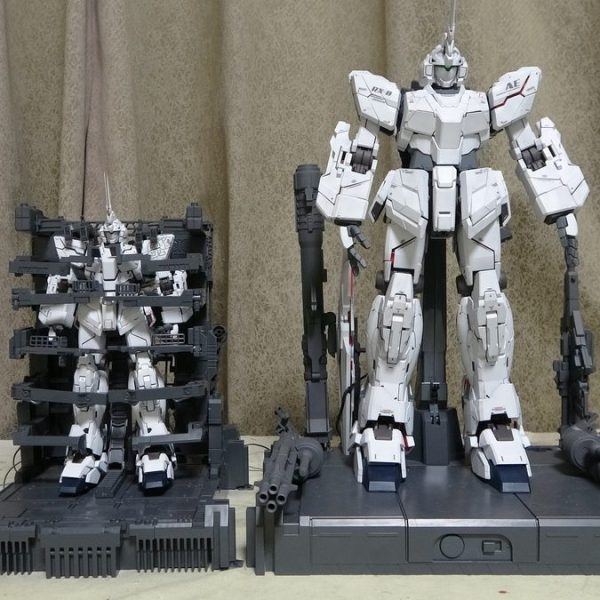 その純白一色に染めらし機体に込められし、未来への願い