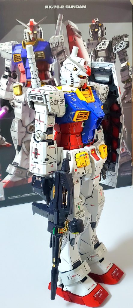 ビームライフルはややサイズ大きめ