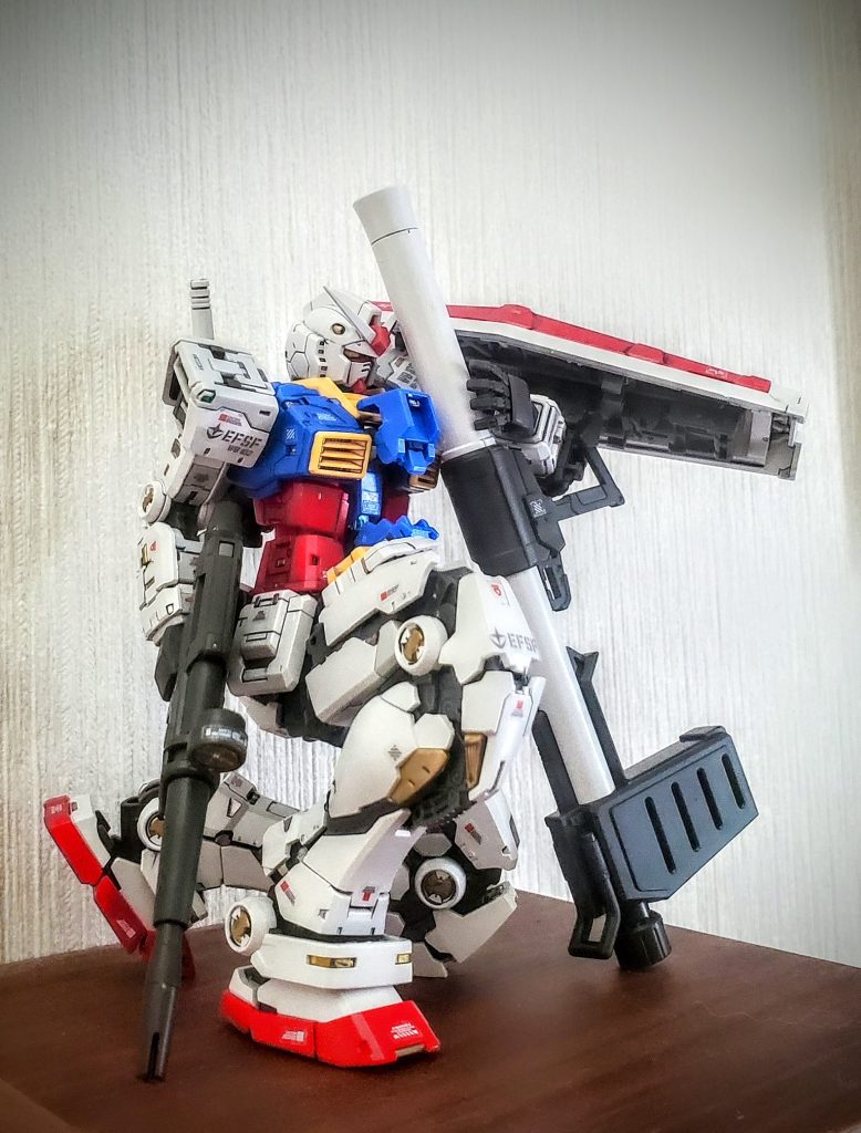 絵になる膝立ち