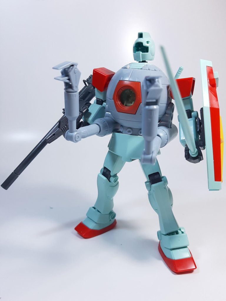 ミキシングの仮組状態。胴長でバランスが悪かったので、後に調整しました。今回は完全なネタ機体です。ただ、ちゃんとスジ彫りや色の塗り分けは頑張ったので作っていて楽しかったです。最後までご覧いただきましてありがとうございました。