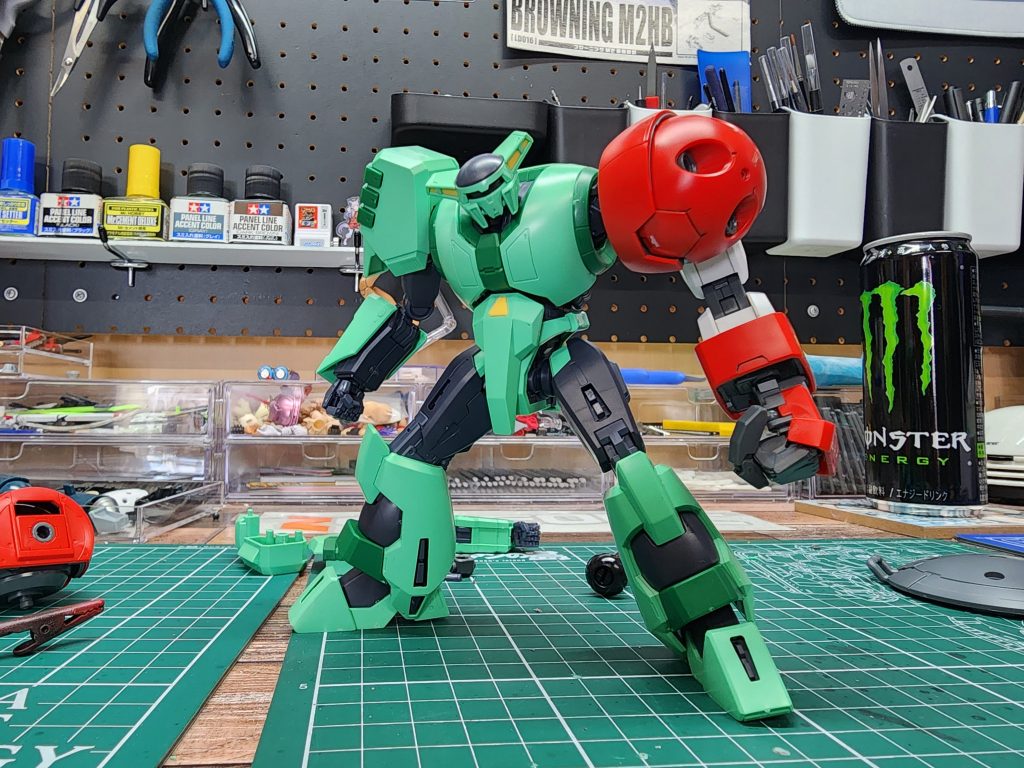 腕はMGのタイタスを使用しました