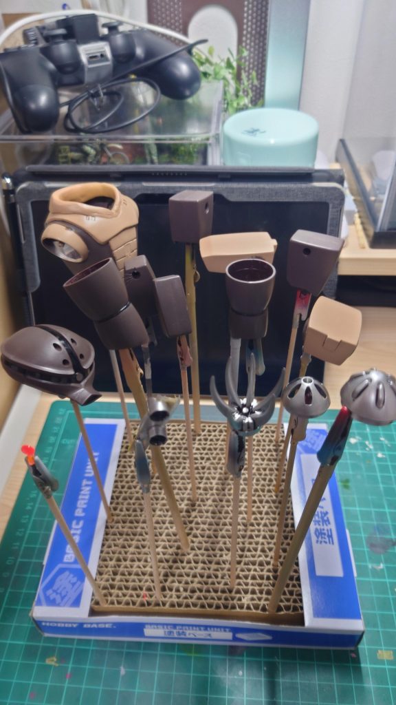 塗り終えたところがこちらです。が、この先に地獄が待っていようとは…