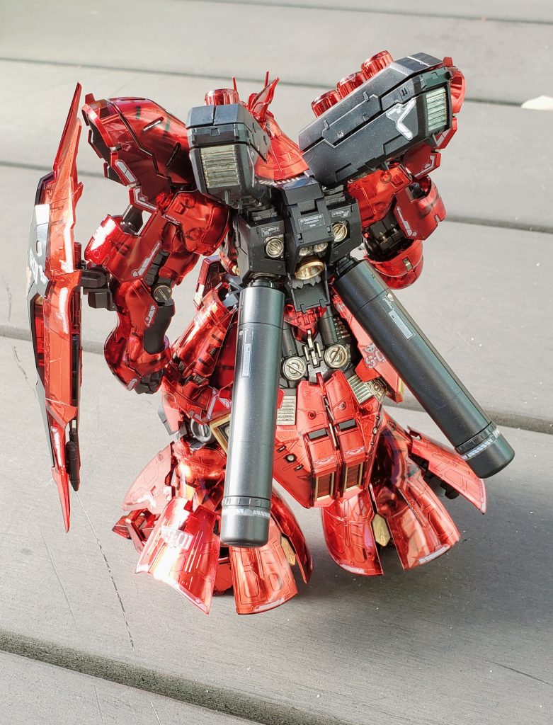 背面は、ゴールド、メッキ、各マーカーでお手軽ディテールアップ