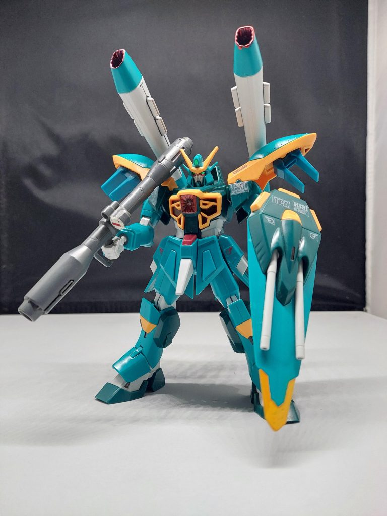 まずカラミティは胸のスキュラにメタルパーツバックパックは縦方向にしか動かせないのでEGのガンダムのパーツを使って左右にも動かせるようにしました✌️