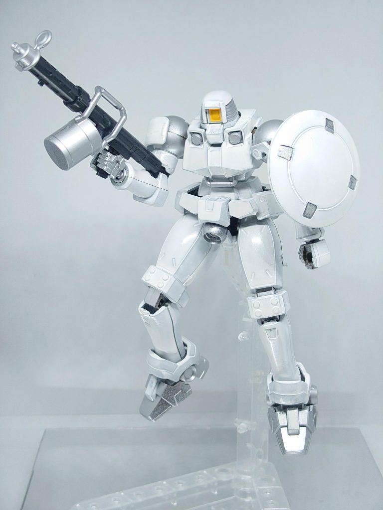 ACのザクに当たる機体なのでこう言う設定もアリかなと。