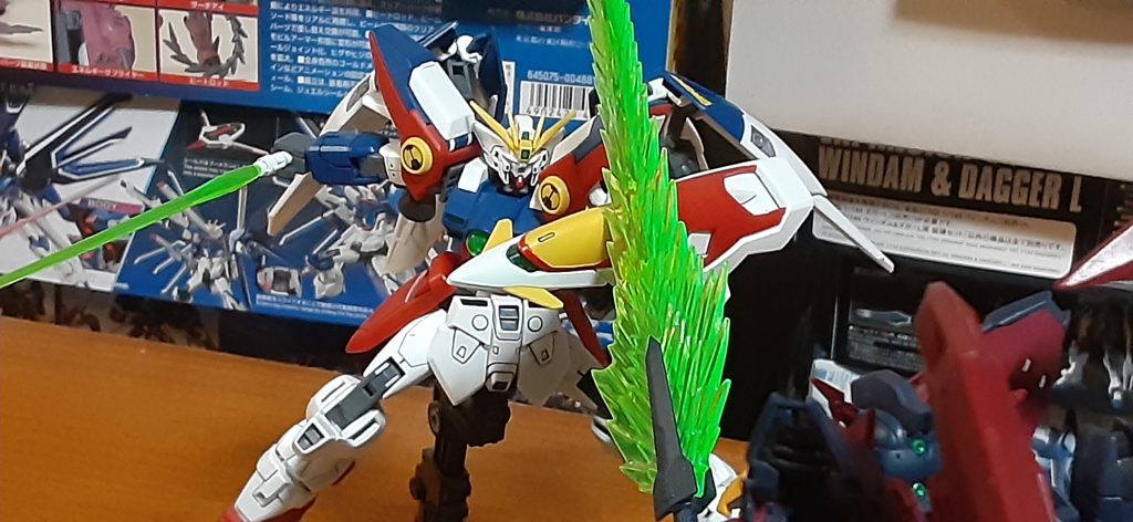 ヒイロ「お前とトレーズは同じだ‼️弱い者を守るために大義を振りかざす。しかし、それは決して弱い者を助けることにはならない‼️」