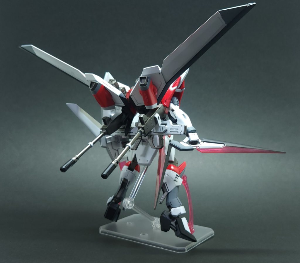 ウイング展開背面