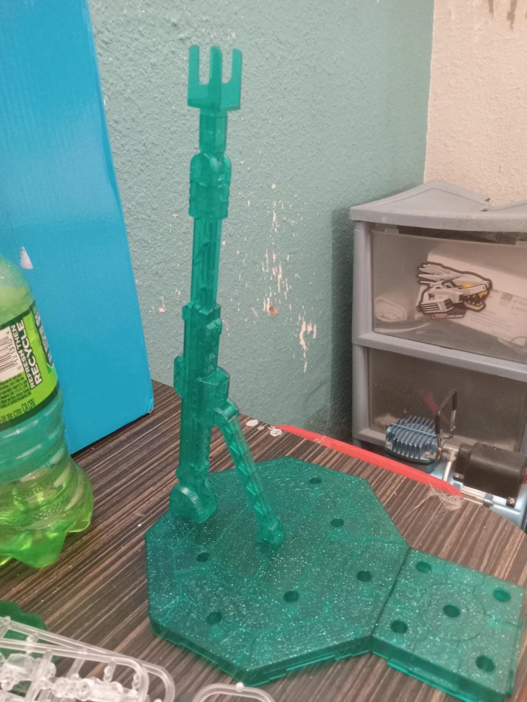 アクションベース1が付属していました。残念ながら、「U」字型のアダプターしかありません。予備のアダプターがいくつかあるので、それを使用したいと思います。