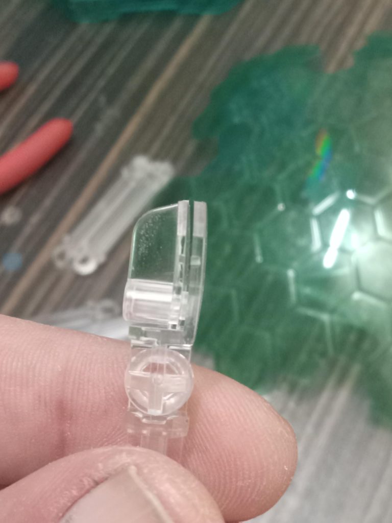 エフェクトを表示する方法としては、エフェクトシートを挟むアダプターが 3 つあります。これはかなりうまく機能します。これは私が長い間望んでいたものです。入手できてうれしいです。いくつかのキットで画像を入手して、それがどれだけうまく機能するかを確認します。