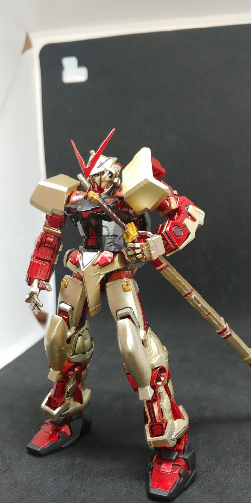 白部はホワイトゴールドにしました 何かアイアンマンな感じのカラーなりましたが、前回のとは関係なく下手くそな自分はレッド系と白は滲ませてピンクになってしまいがちなので白はやめときました😏と言うことです