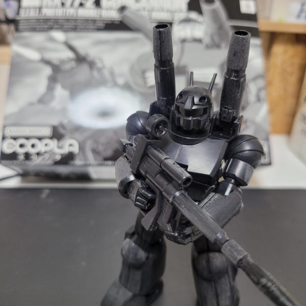 ガンダムベースで購入した真っ黒なガンキャノンこの後は、初のチッピングとウェザリングに挑戦予定 （2枚目）