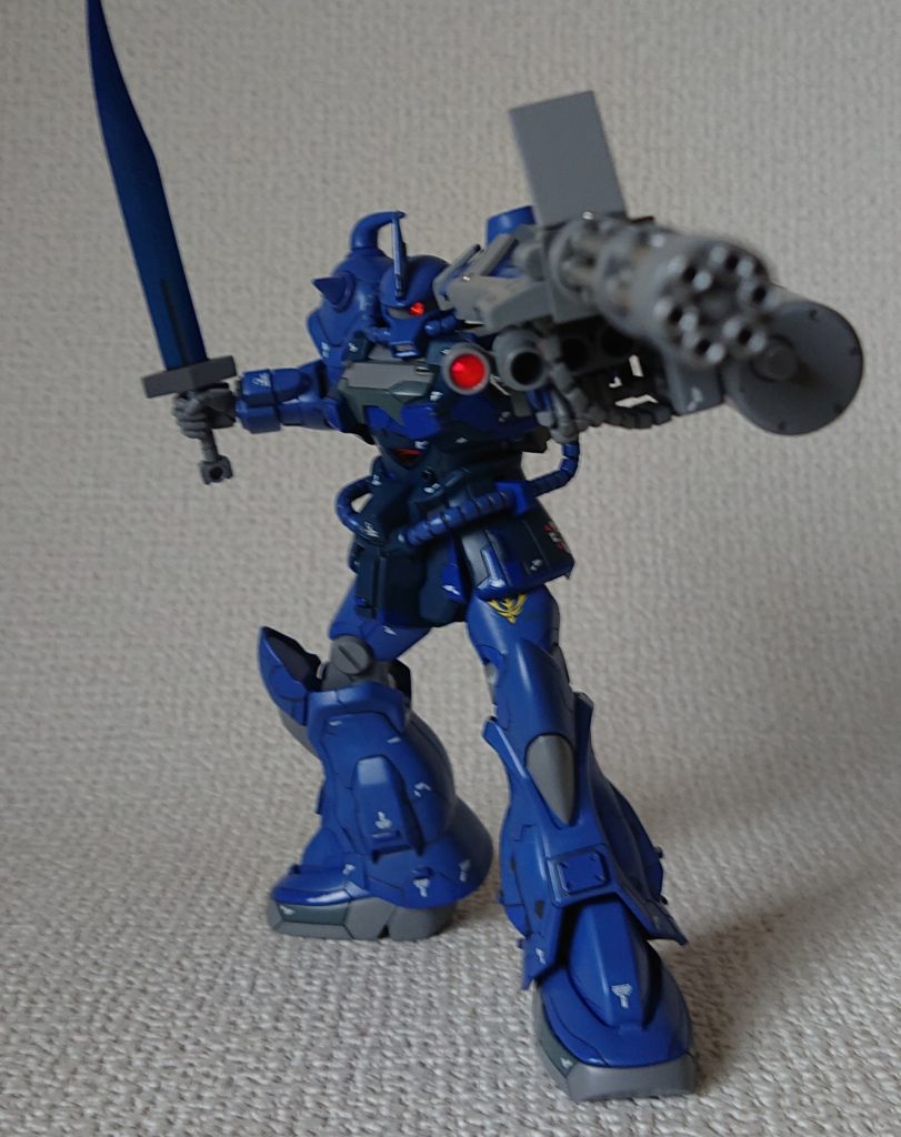 いつもながらの蛍光カラーでピカ。