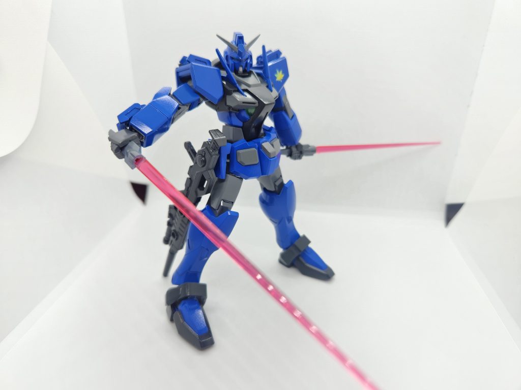 ビームサーベルはコアガンダムから基部ごと移植しました