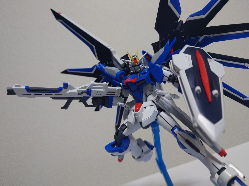 パッケージ絵に合わせてポージングカッコ良いな〜(⁠☆⁠▽⁠☆⁠)