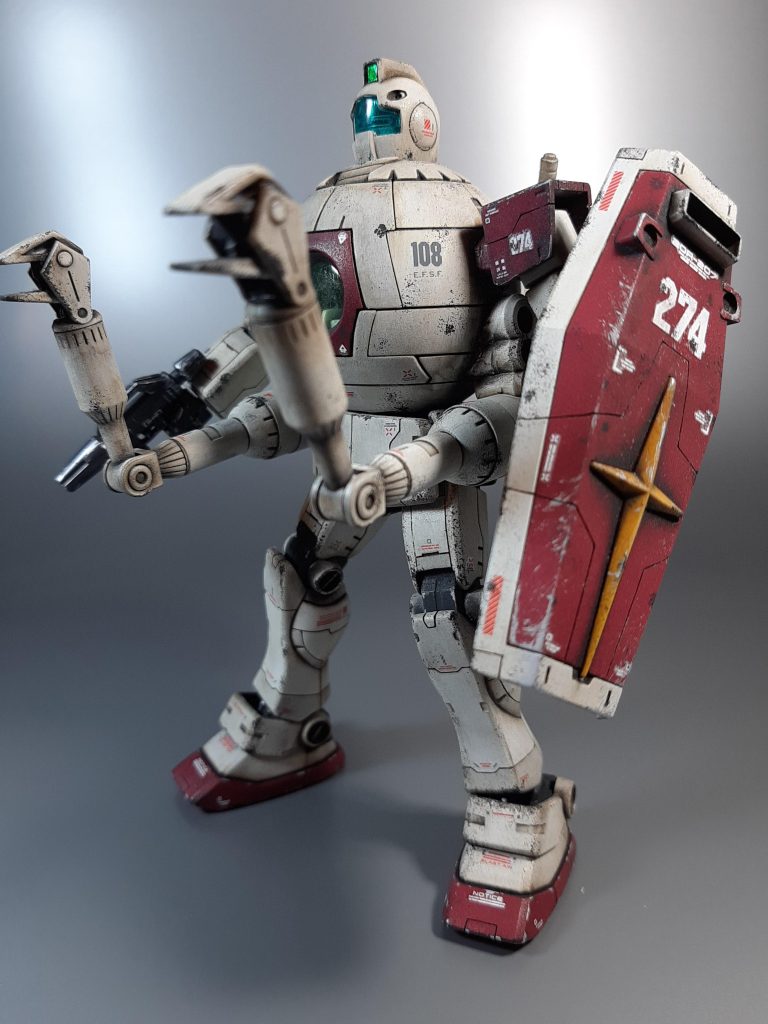 異なる機体を組み合わせているので機体の識別番号がジムの部分とボールの番号がばらばらです。