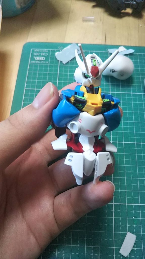 デカール貼り中