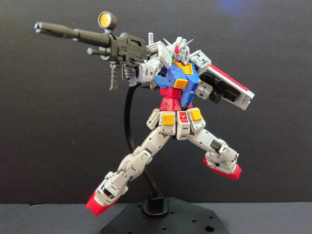 ビームライフルあのポーズをイメージして。