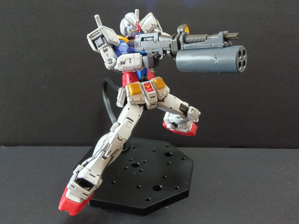 スーパーナパームMGガンダムVer2.0のがジャストフィット。サイレントさんの作品を見て知りました。