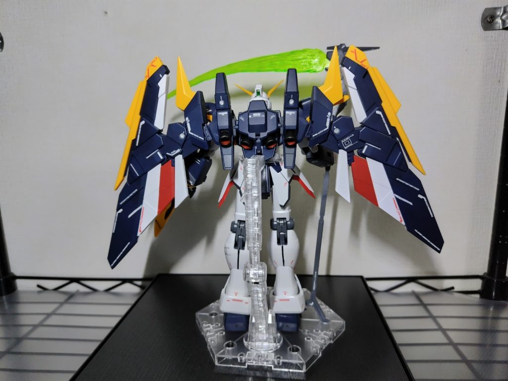 背面からです。アクションベースで支えないとひっくり返ってしまうのでご勘弁を（汗）